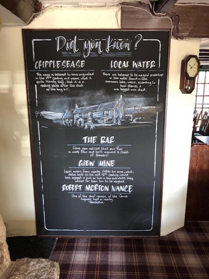The Engine Inn เพนแซนซ์ ภายนอก รูปภาพ