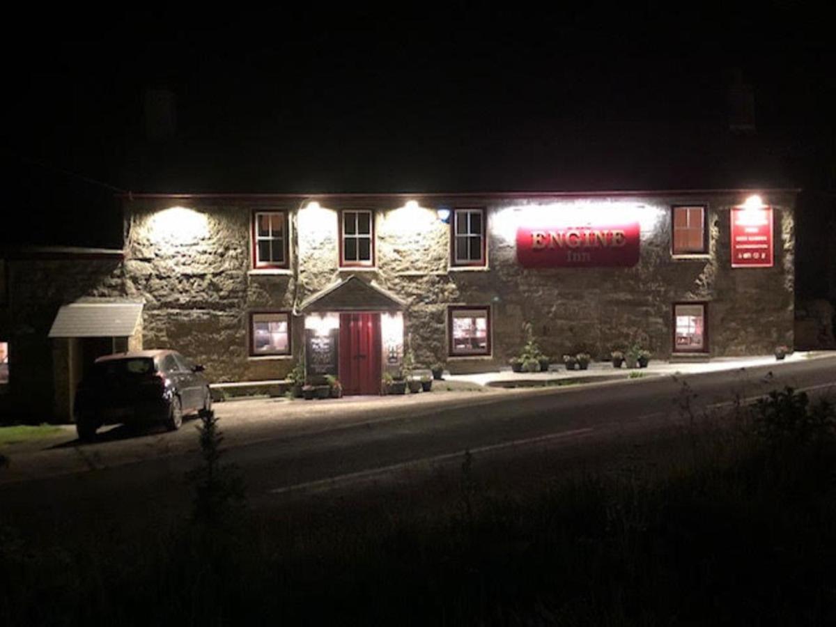 The Engine Inn เพนแซนซ์ ภายนอก รูปภาพ